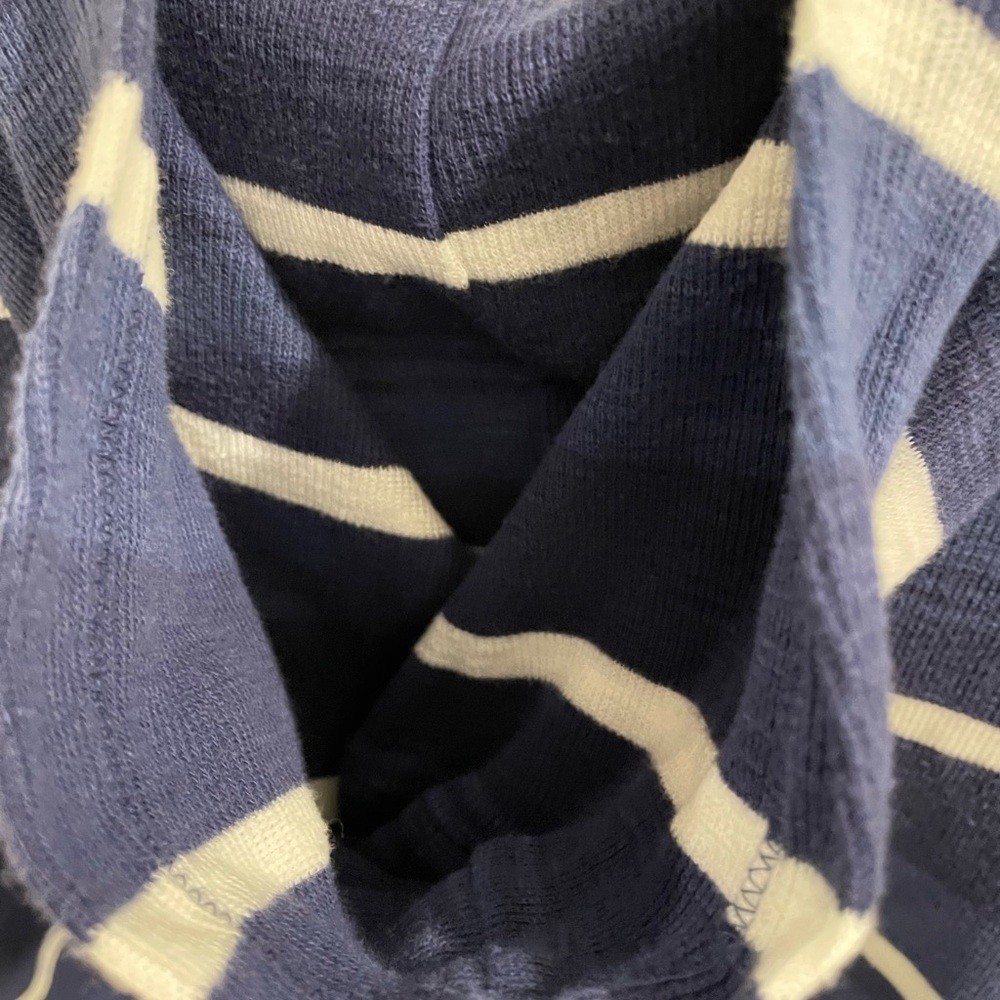 Polo, by Ralph Lauren hooded pullover shirt. XL - Picture 6 of 7